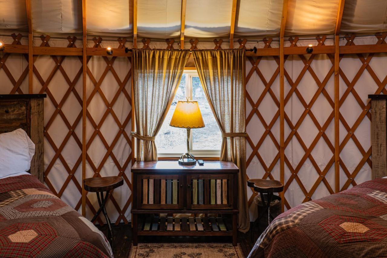 Willa Tranquil Haven Luxy Yurt - Creekside Glamping With Private Hot Tub Topton Zewnętrze zdjęcie